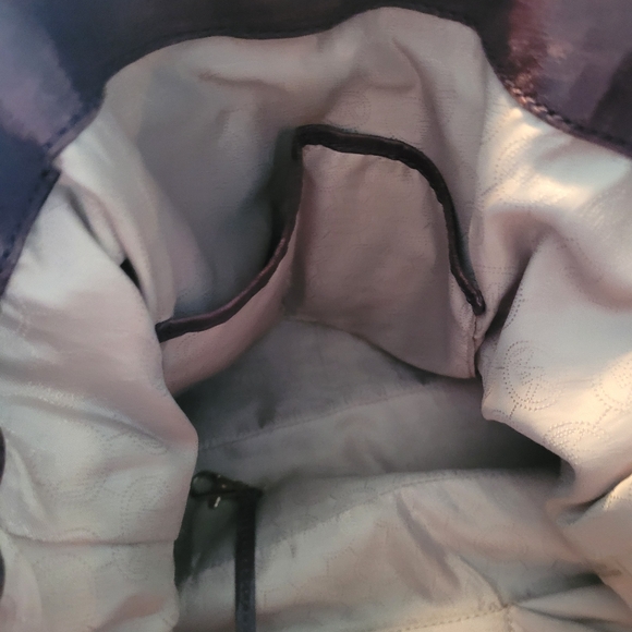 Michael Kors distressed leather tote - Picture 7 of 9